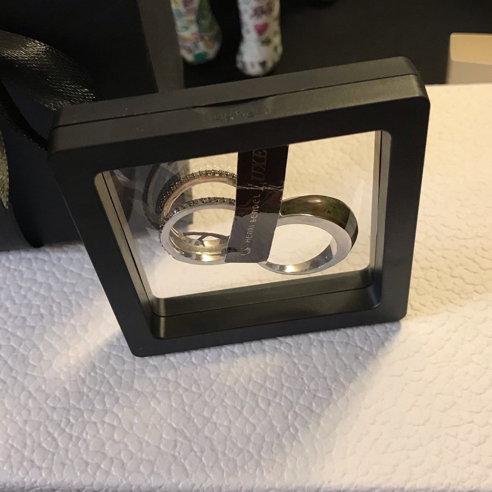 Henri Bendel 2 Piece Ring 💍